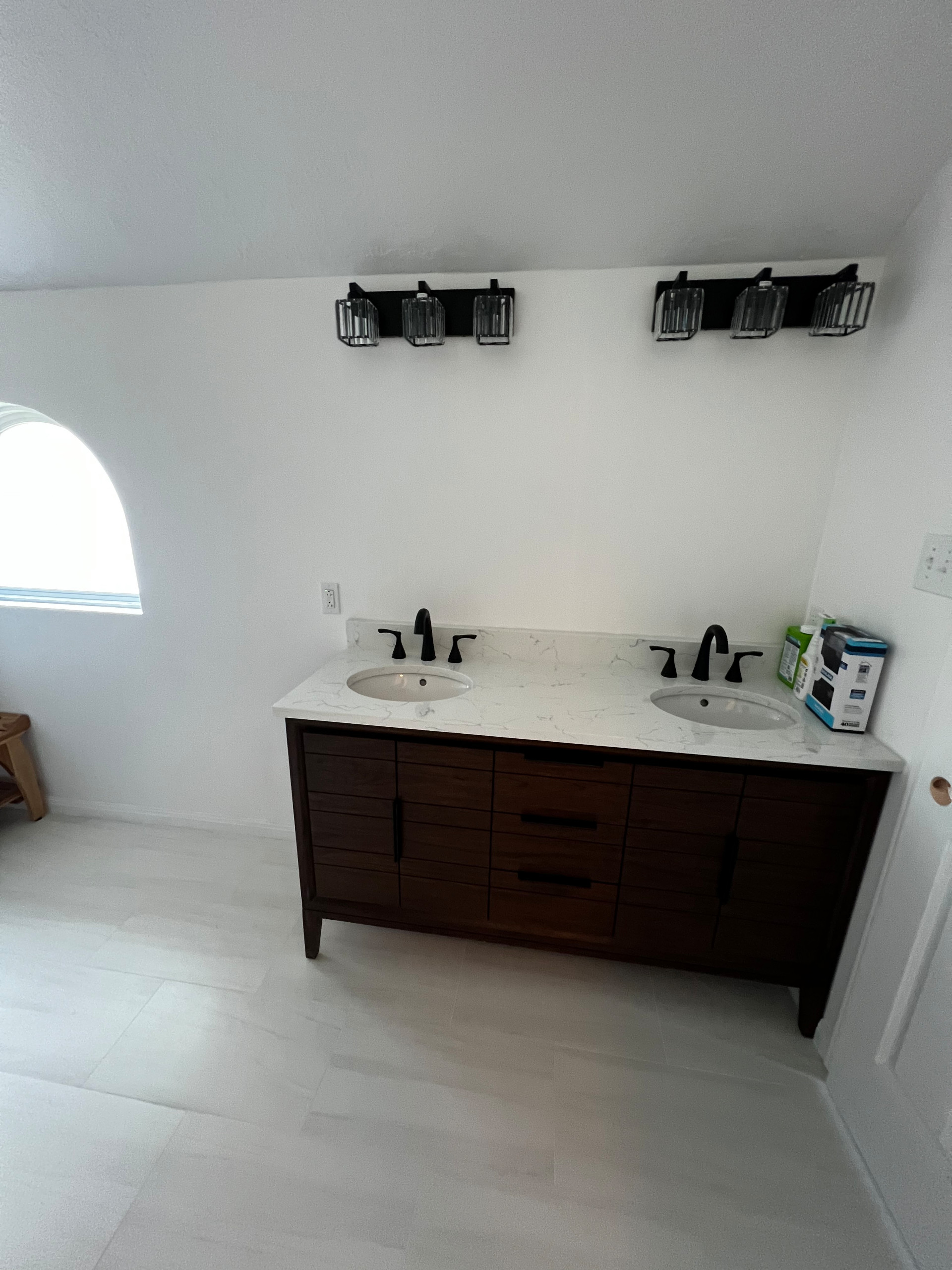 Contemporary Master Bathroom Remodeling in Katy, TX