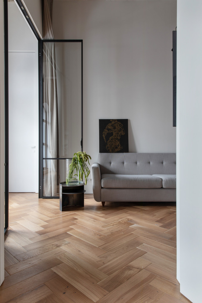 Минималистичная квартира в лофт-апартаментах в Москве