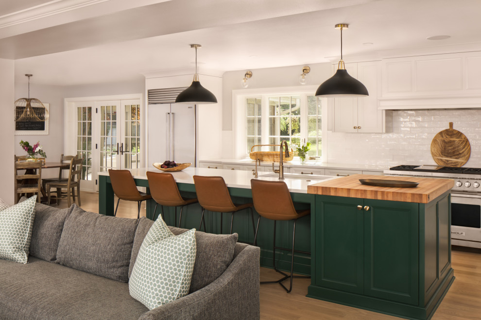 Inspiration for a transitional kitchen remodel in Milwaukee