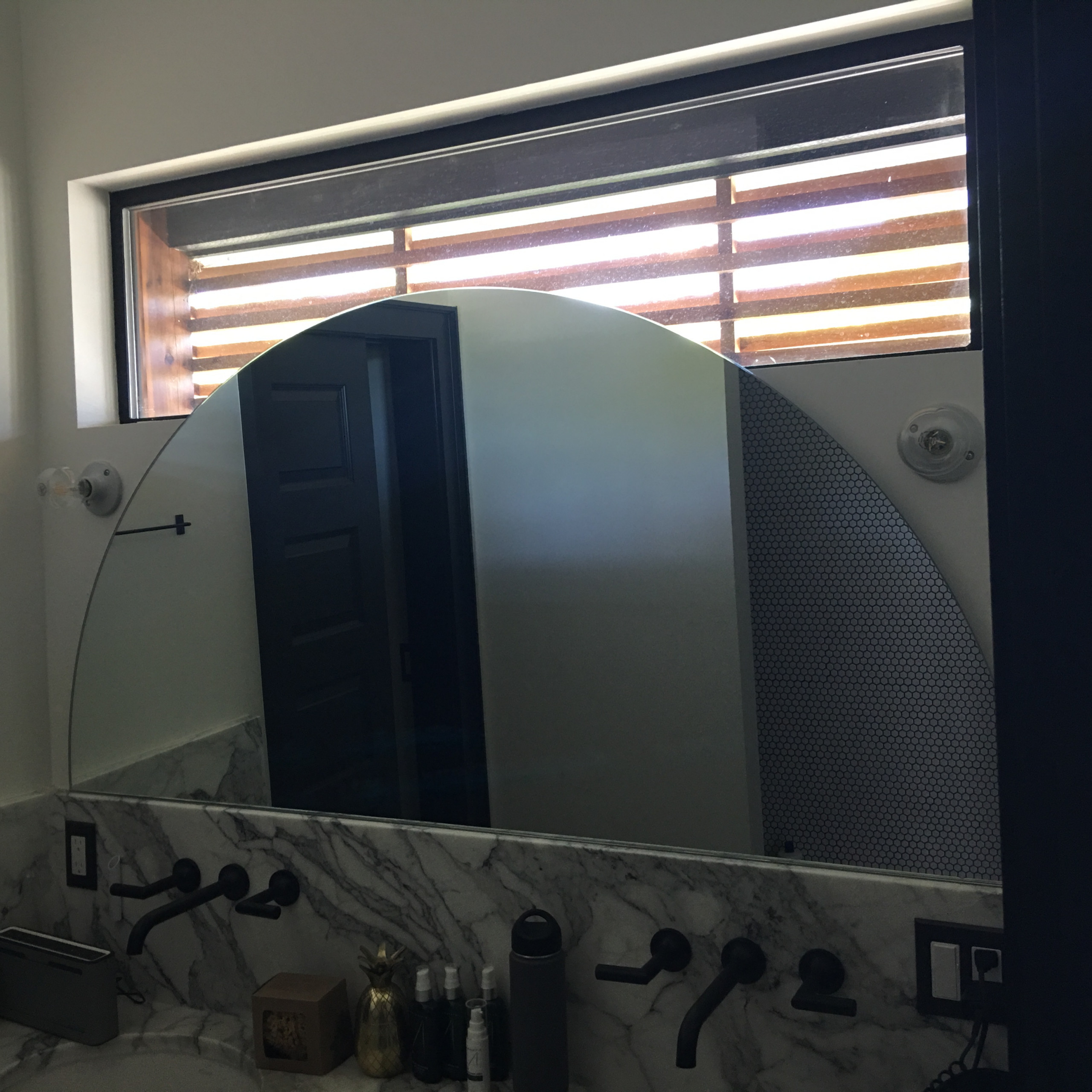 SEMI CIRCLE MIRROR