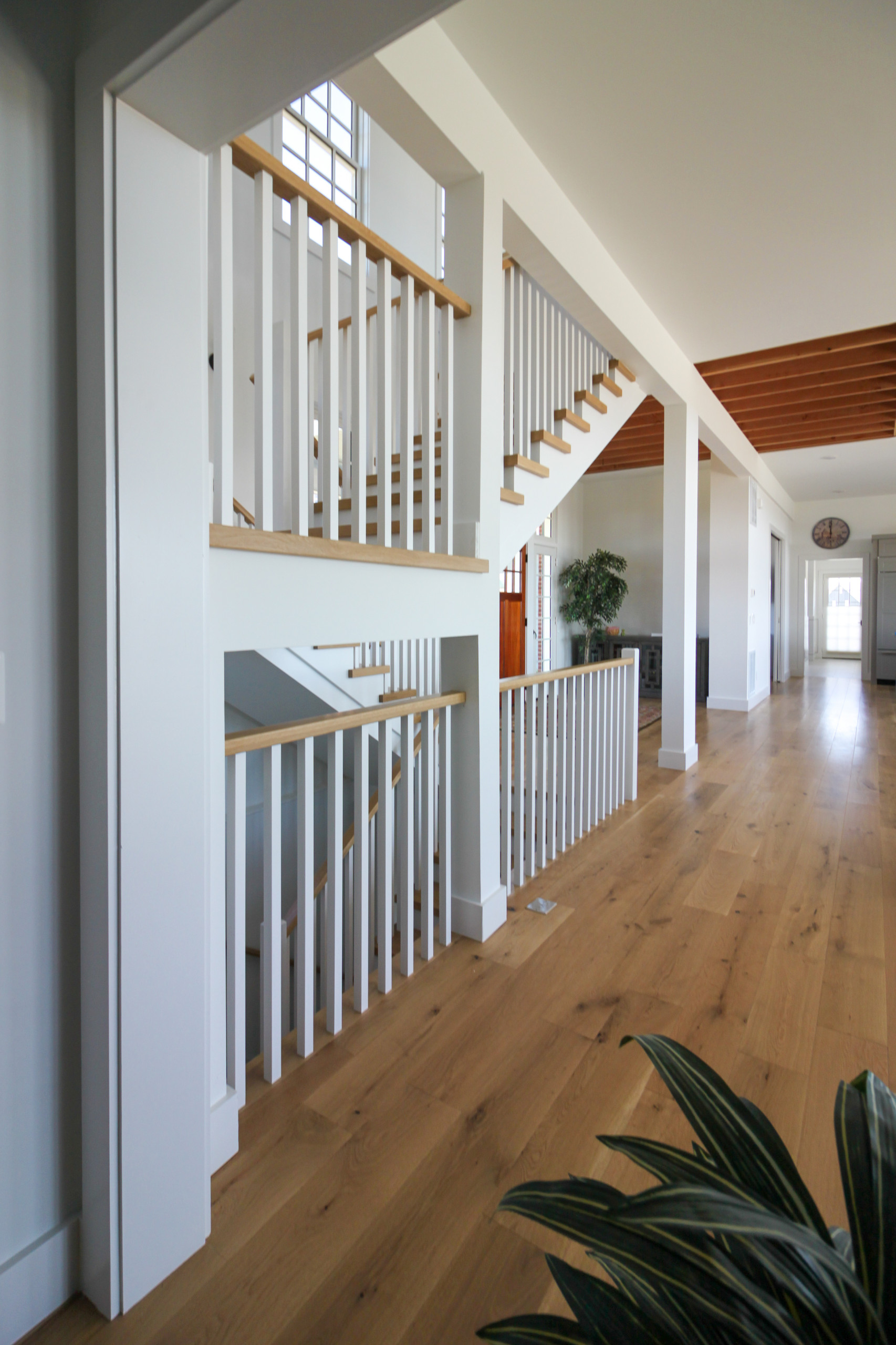 91_U-Shaped Floating Staircase Surrounded by Bucolic Mountain Views, Winchester,
