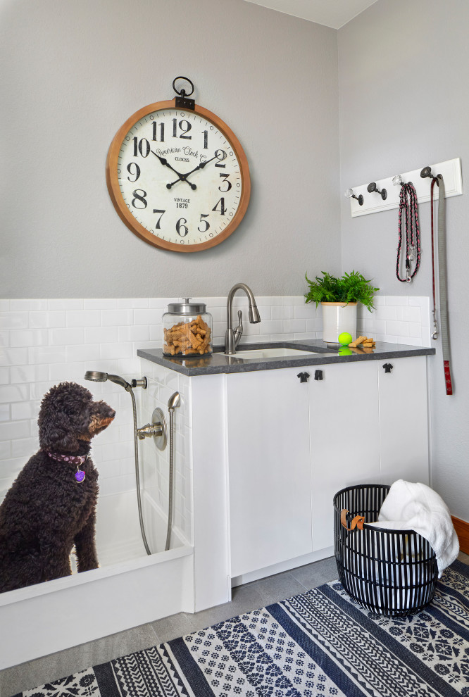 Laundry room - transitional laundry room idea in Denver