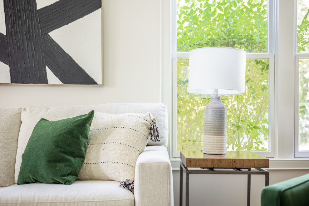 Hampton's Naturalist - Water Mill, NY