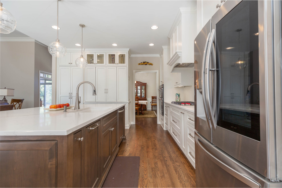 Inspiration for a transitional kitchen remodel in Atlanta