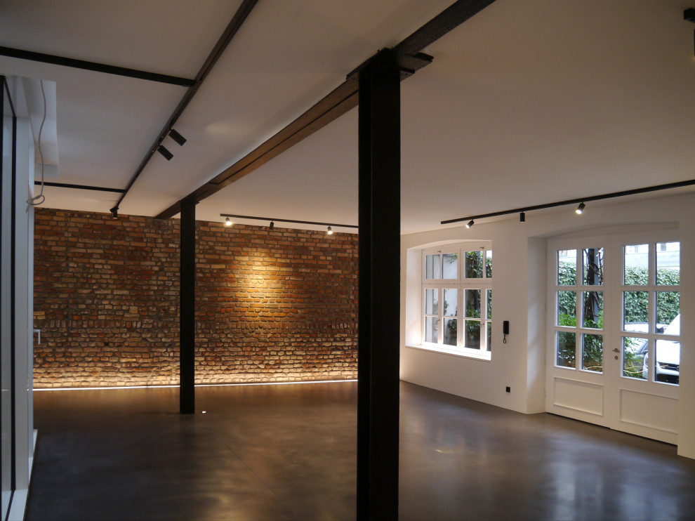 Stahlstütze roh belassen für mehr Industriecharme