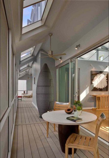 Virginia Point Sustainable House contemporary-deck