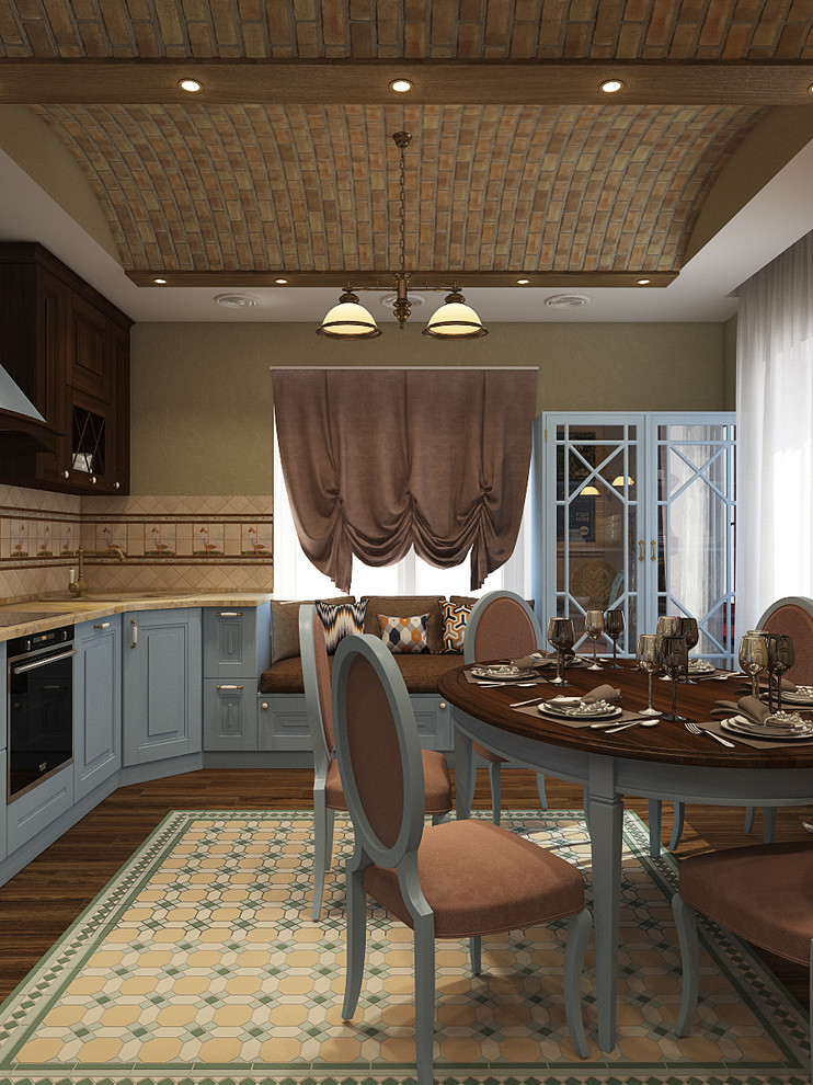 Большой дом за Екатеринбургом