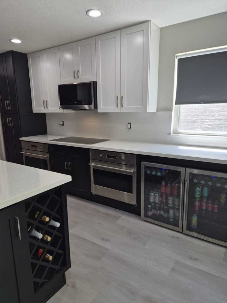 Kitchen - kitchen idea in Denver