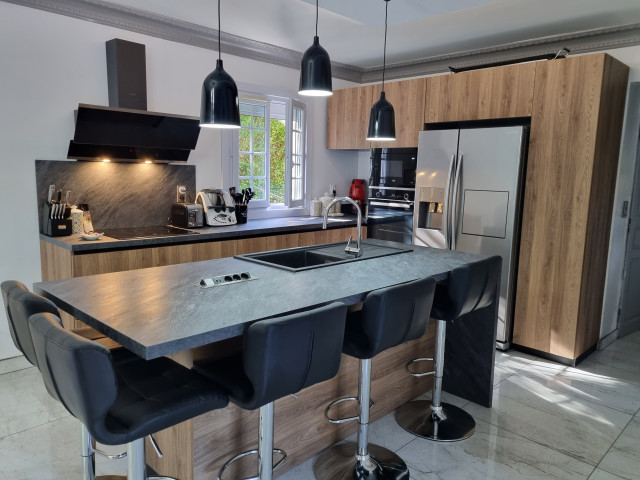 Conception et r&eacute;alisation d'une cuisine Industrielle Moderne industrial-kitchen