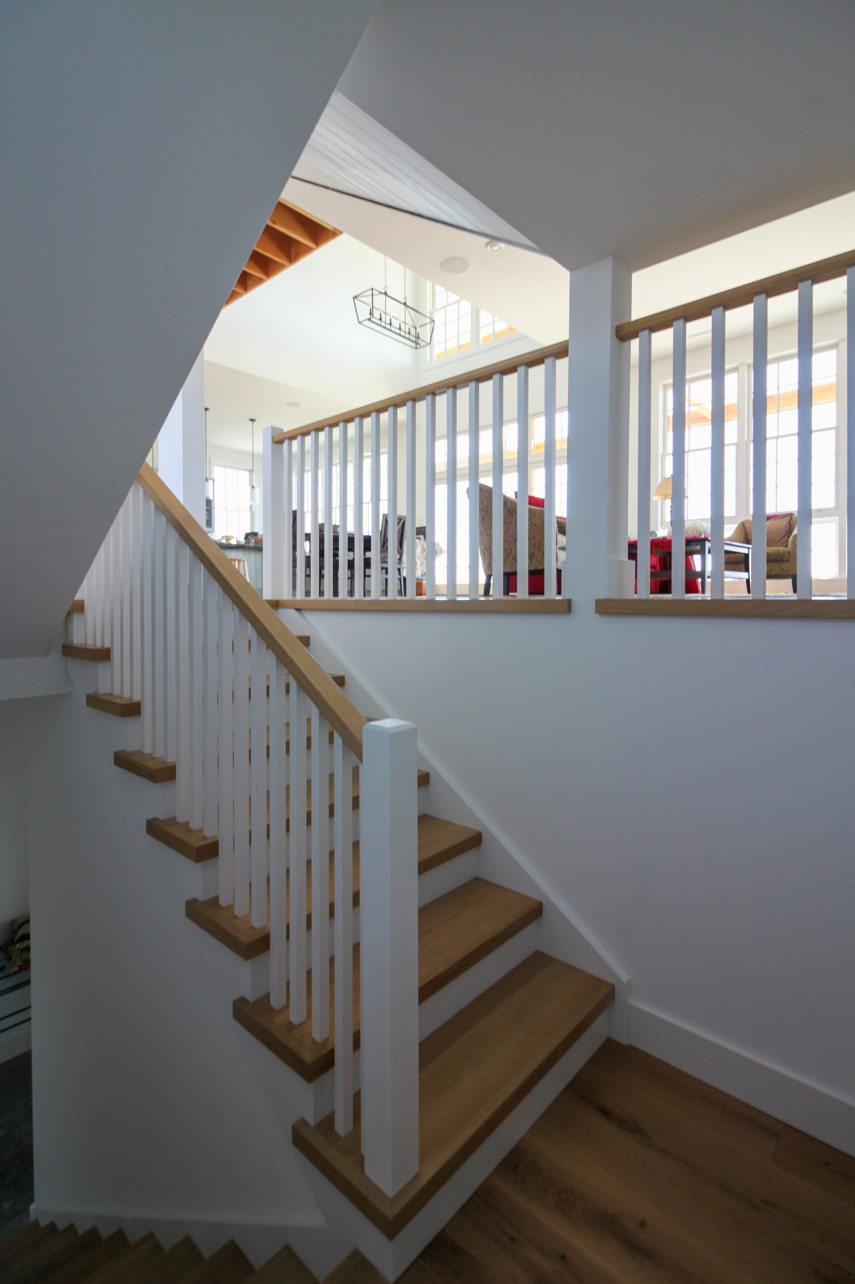 91_U-Shaped Floating Staircase Surrounded by Bucolic Mountain Views, Winchester,