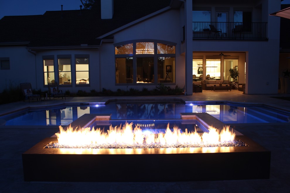 Home design - transitional home design idea in Houston