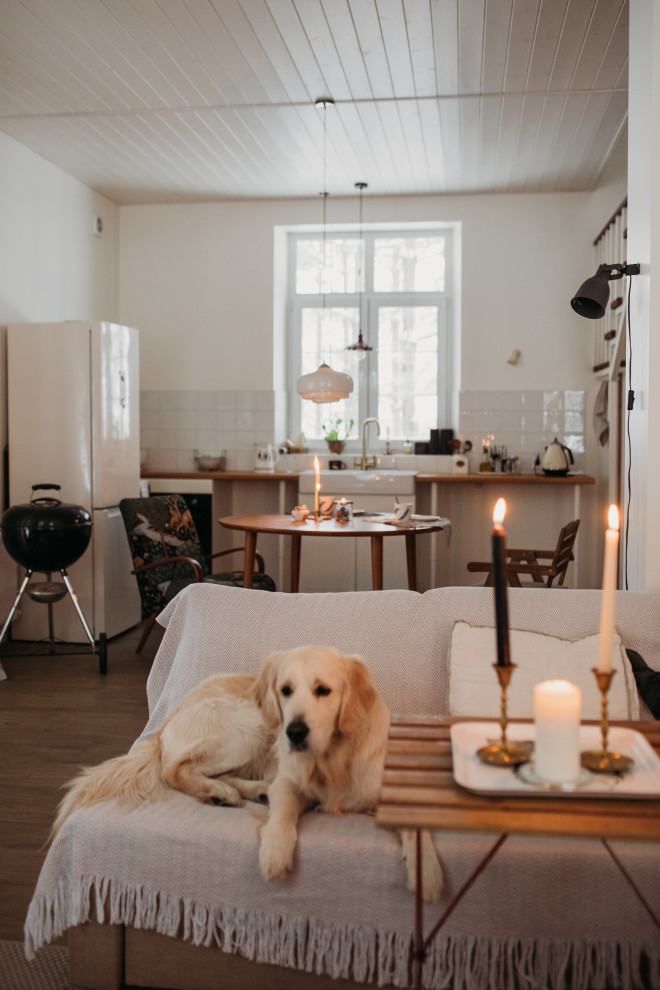 Дом в соснах