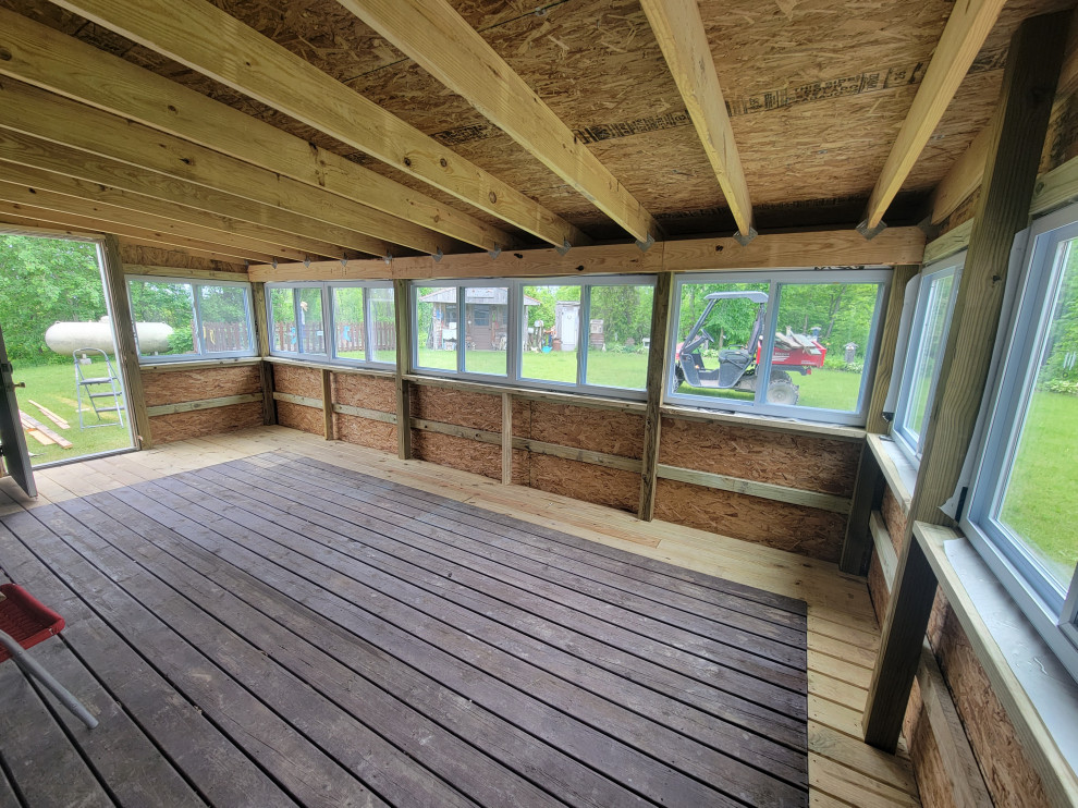 Mud lake rd three seasons room
