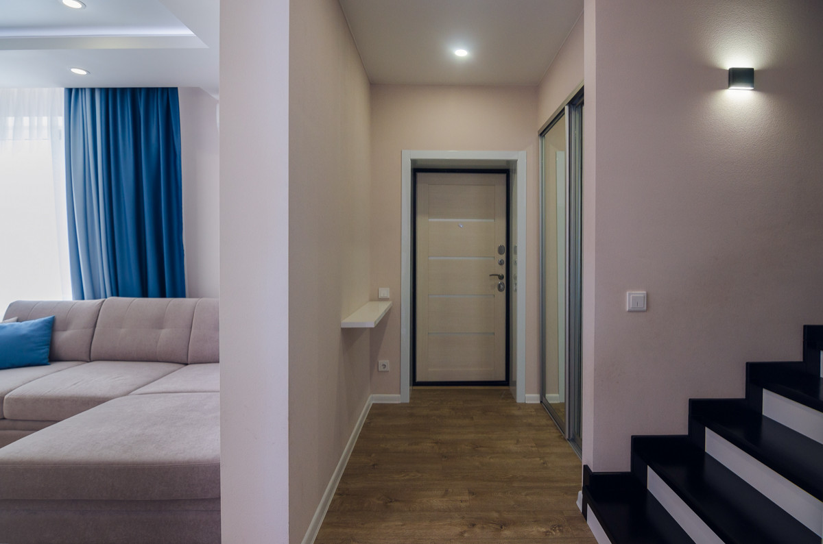 Дизайнерский ремонт в таунхаусе в КП Австрия