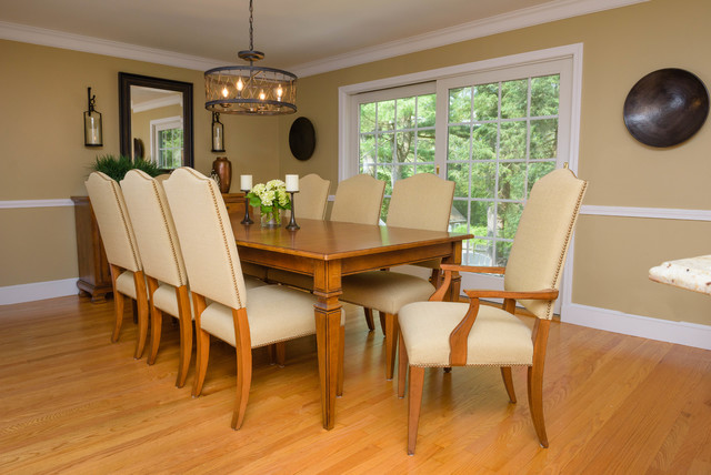 Classic Dining transitional-dining-room