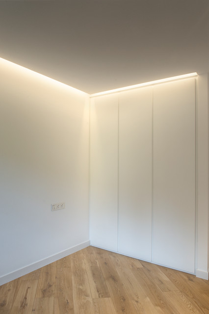 Casa Maple modern-foervaring-och-garderob