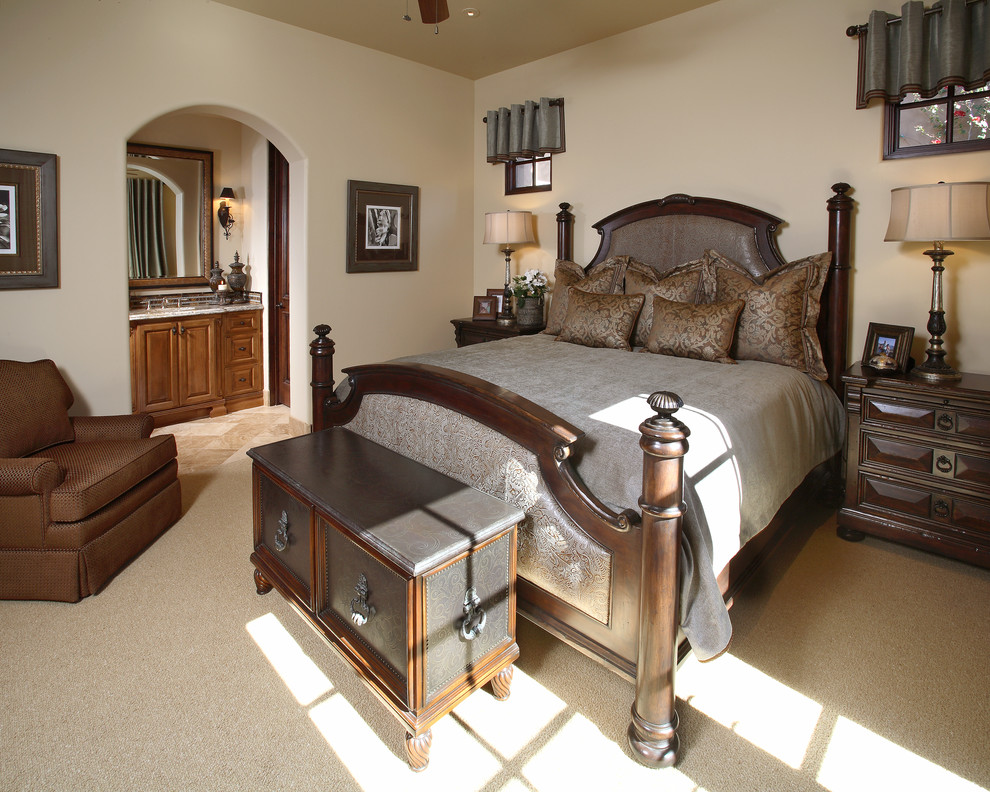 Inspiration for a traditional bedroom in Phoenix.