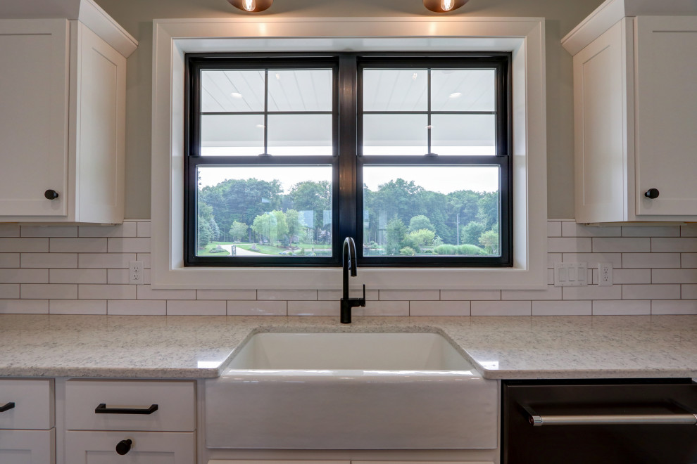 Farmhouse style in Bath Township
