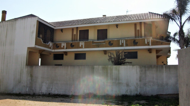 METAMORFOSI SOSTENIBILE contemporary
