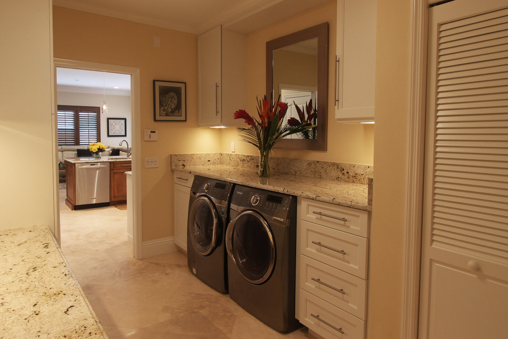 Design ideas for a traditional laundry room in Miami.