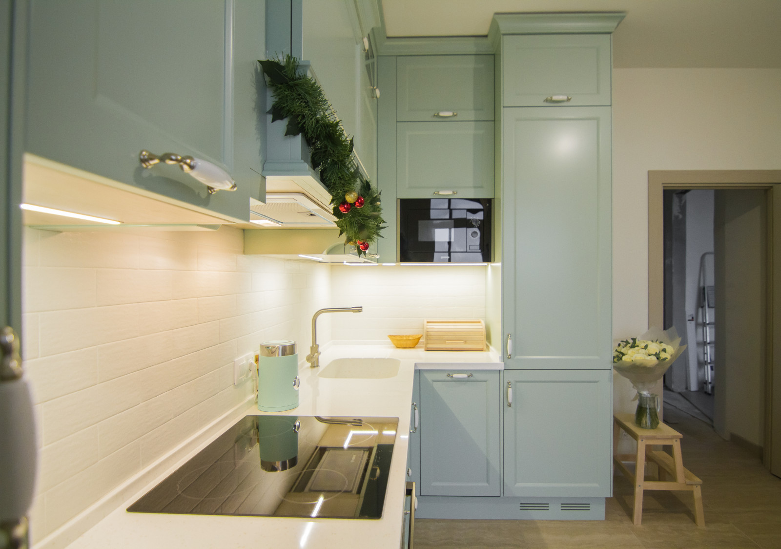 УЮТНАЯ КУХНЯ ДЛЯ МОЛОДОЙ СЕМЬИ