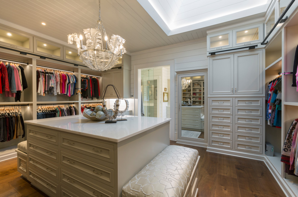 Inspiration for a beach style storage and wardrobe.
