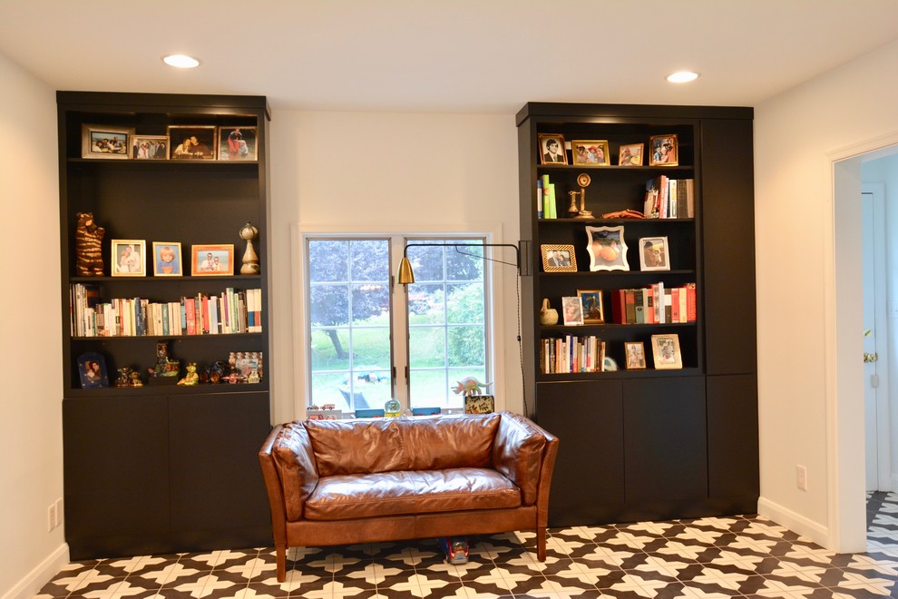 Inspiration for a transitional home design remodel in Baltimore