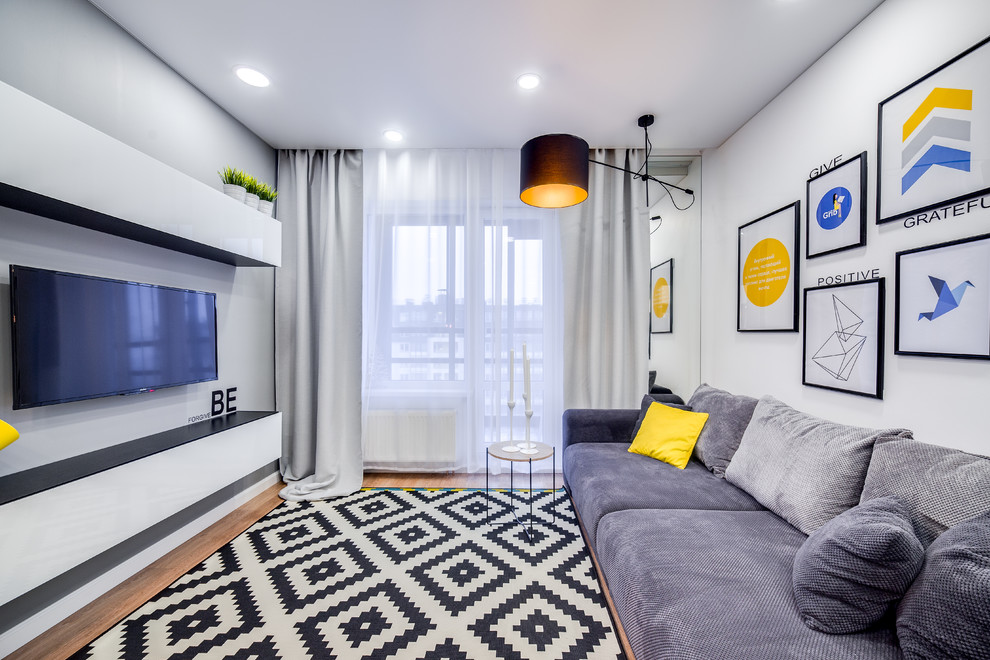 СТРЕМЛЕНИЕ ВПЕРЕД