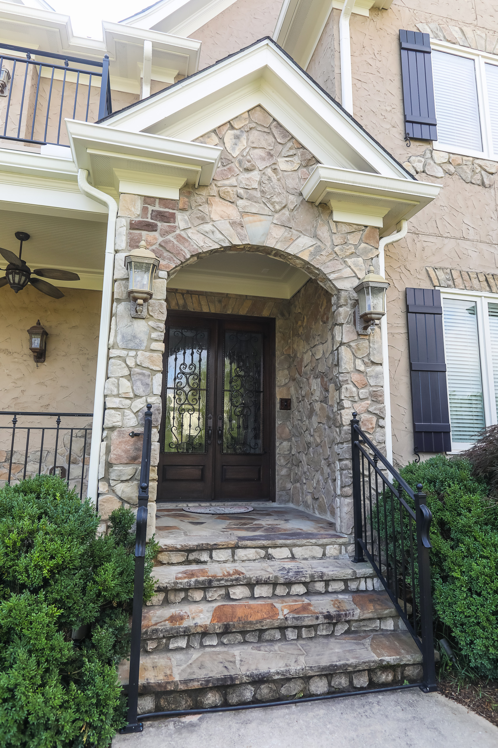 Harbour Point Front porch and back deck