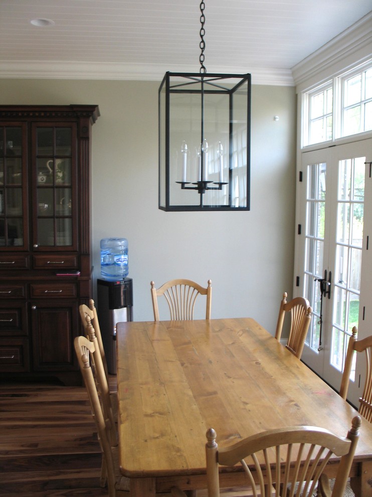 Transitional dining room photo in Chicago