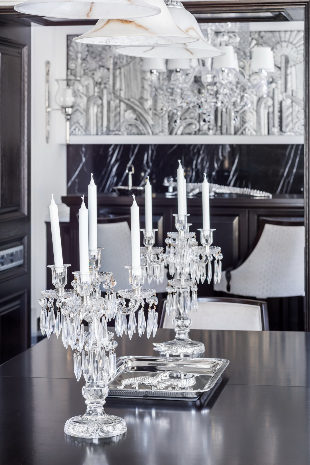 Интерьер квартиры в стиле современной классики с элементами Ар-Деко в Петербурге