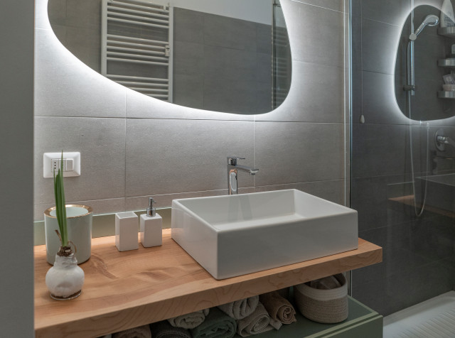 C9 contemporary-bathroom