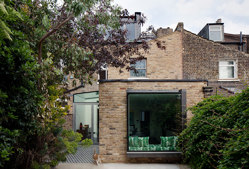 Photo of a mid-sized eclectic exterior in London.