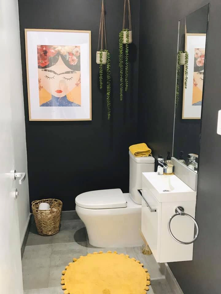 Kleine Eklektische Gästetoilette in Auckland