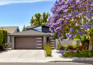 7 Ways to Create a Neighborly Front Yard (7 photos)