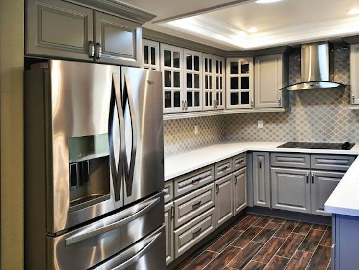 Kitchen - kitchen idea in Orange County
