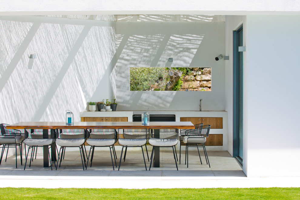Photo of a modern patio in Other.