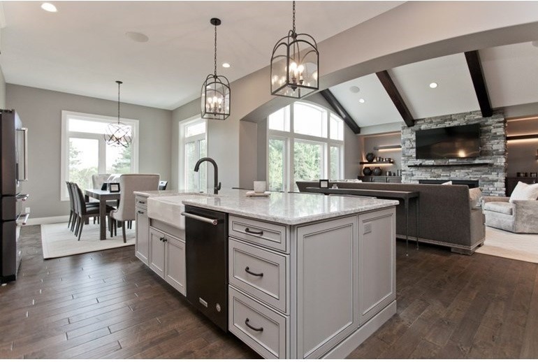 Kitchen - transitional kitchen idea in Cedar Rapids