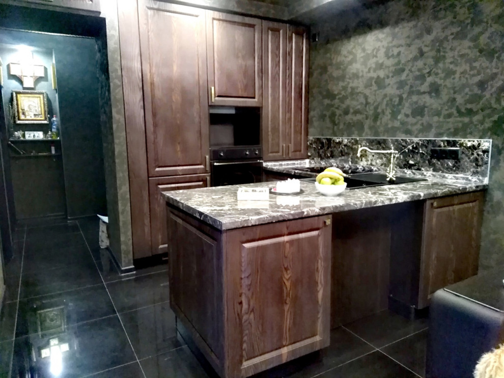 Кухня П-образная классика