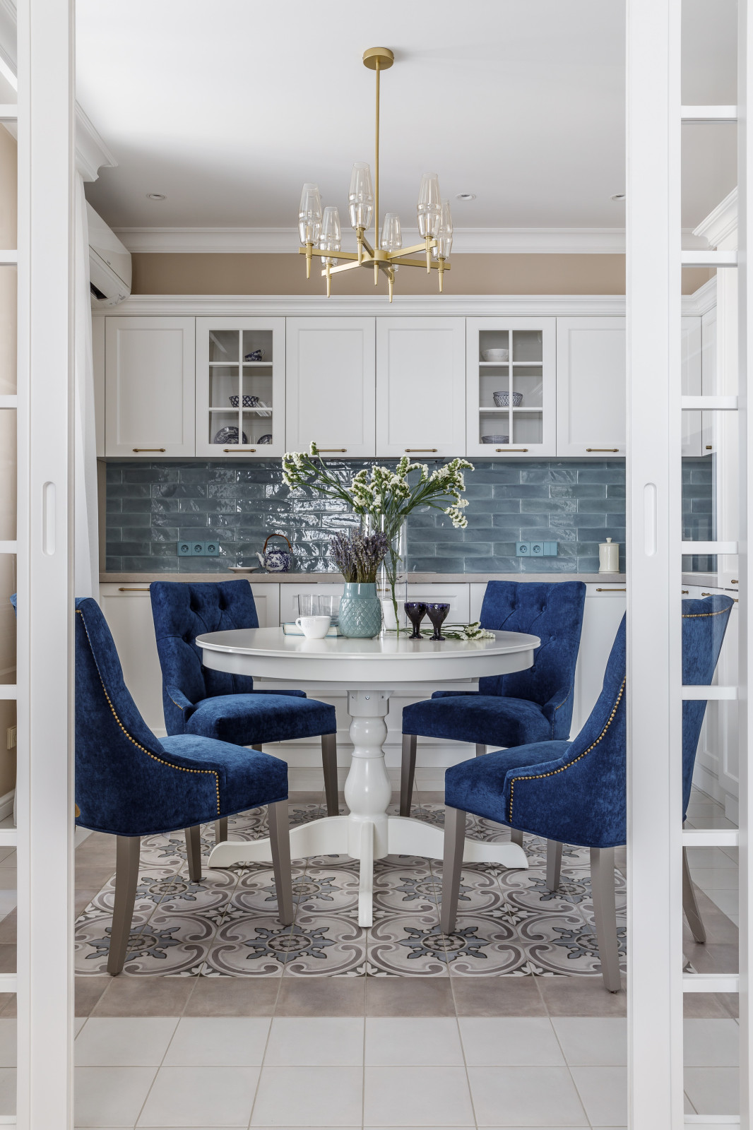 Фото реализованного проекта - Квартира для мамы.