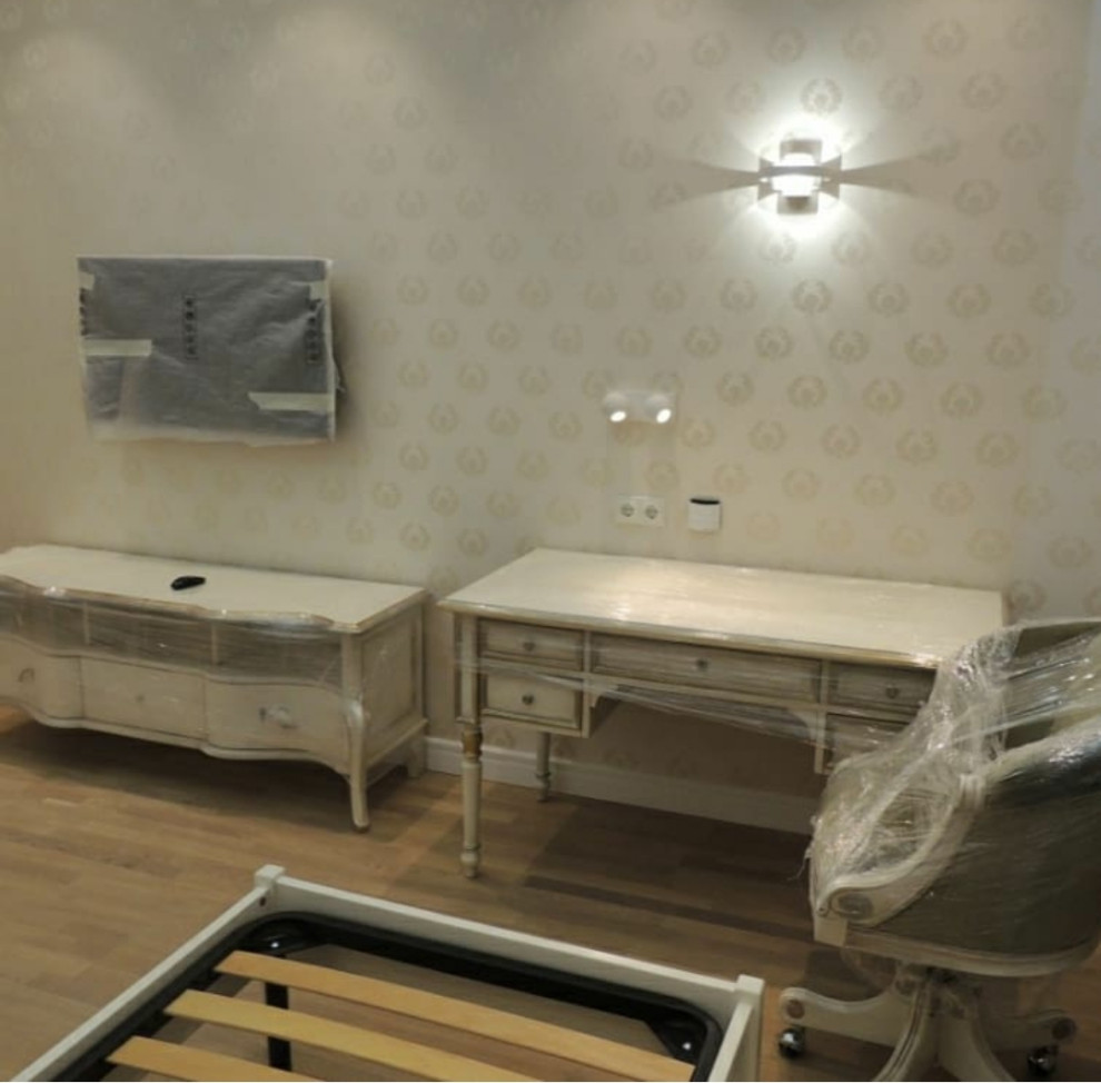 Бежевый монохром