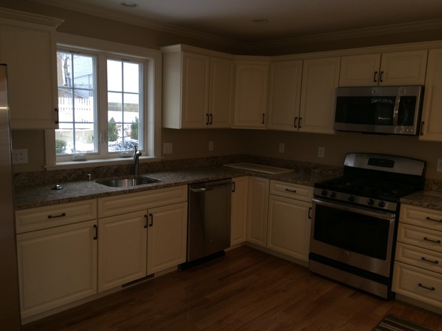 WALTHAM,MA modern-kueche