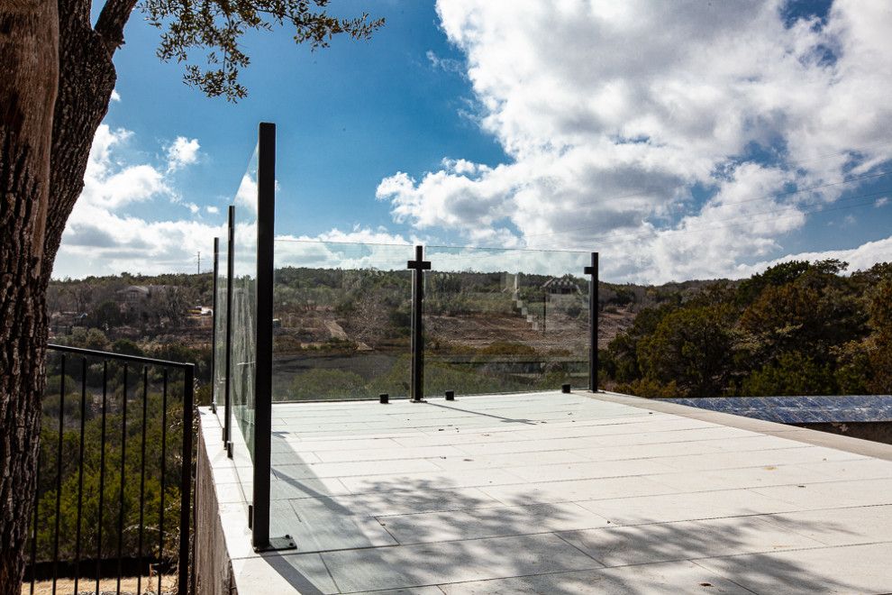 GLASS RAILING