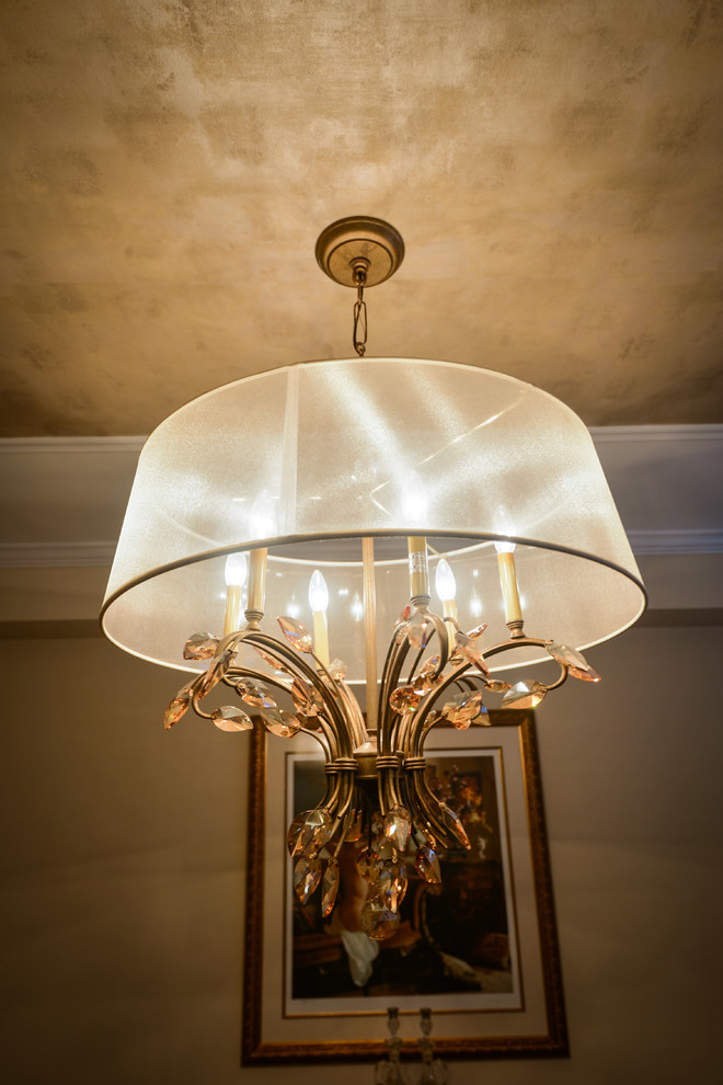 Inspiration for a transitional home design remodel in Baltimore