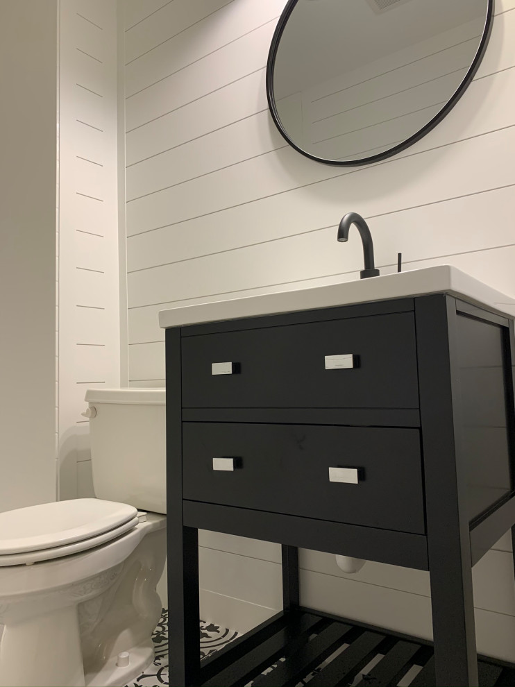 Design ideas for a country cloakroom in Minneapolis.