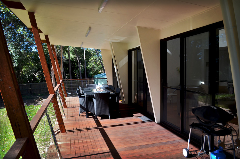 Design ideas for a contemporary pool in Sunshine Coast.