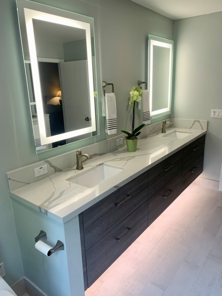 Modern Master Bathroom