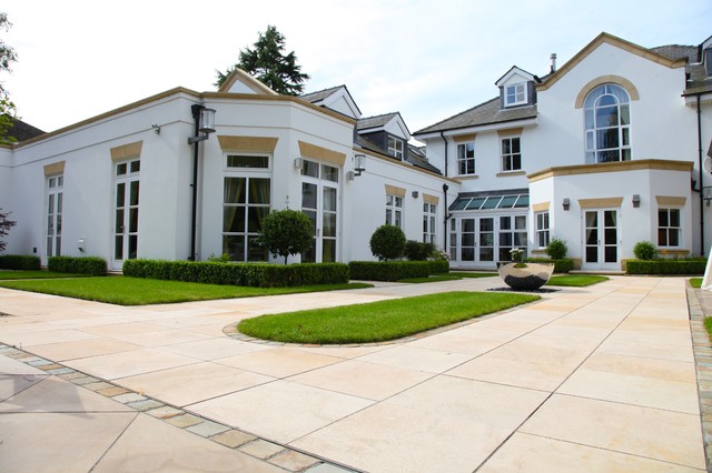Brackenhurst traditional-exterior