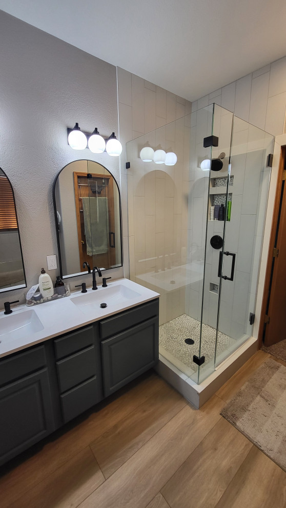 Modern Bathroom Remodel – Space-Enhancing Design