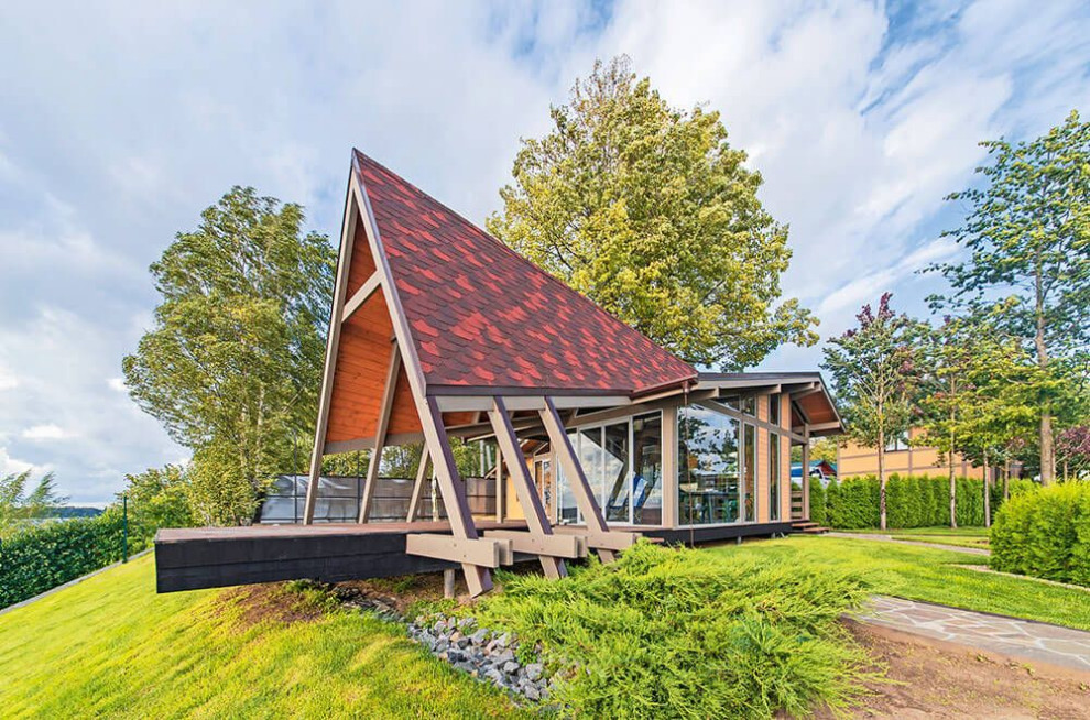 Фахверковый дом на берегу Волги